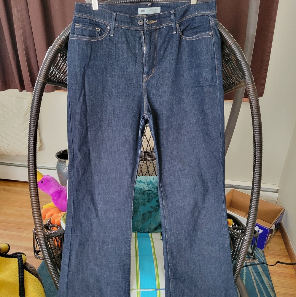 Levi 512 Bootcut Jeans